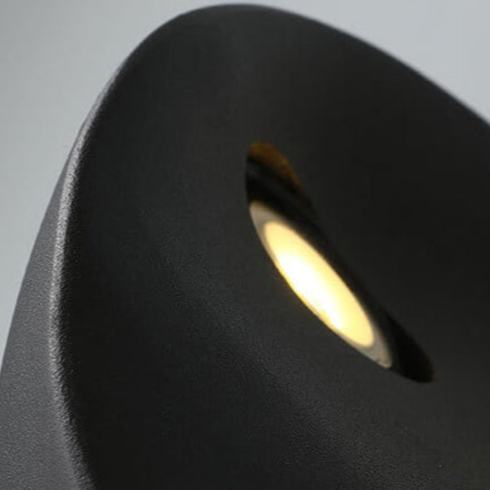 Minimalistische Innen- und Außen-Wandlampe in Halbmondform – Moderne halbkreisförmige Beleuchtung mit zwei Lichtquellen