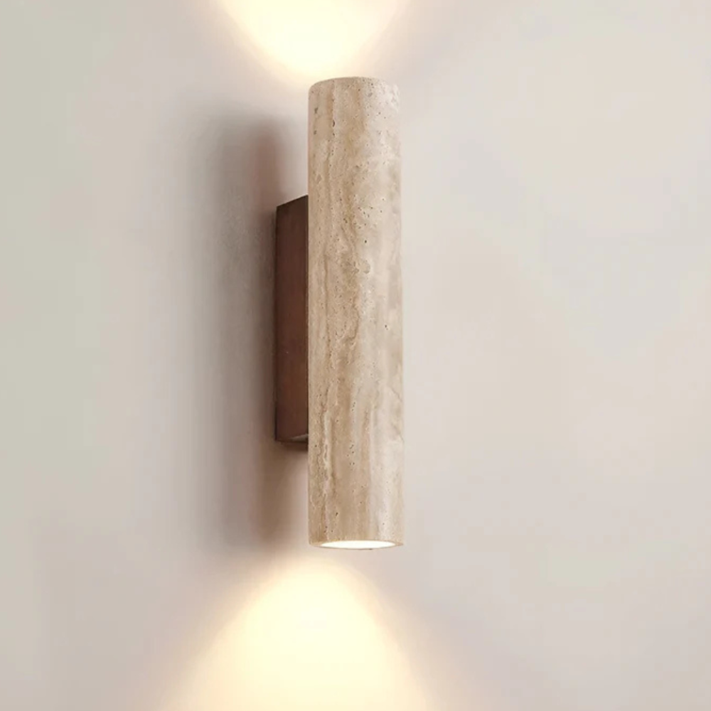 Moderne Travertin-Stein-Wandleuchte – Wabi-Sabi Wandleuchte mit zwei Lichtquellen