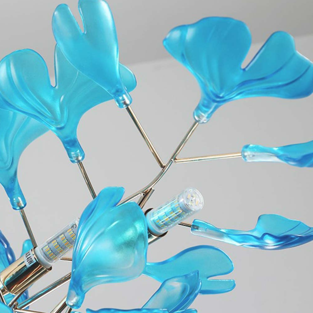 Sputnik-Kronleuchter mit Acryl-Ginkgoblättern und Eisenastgestell