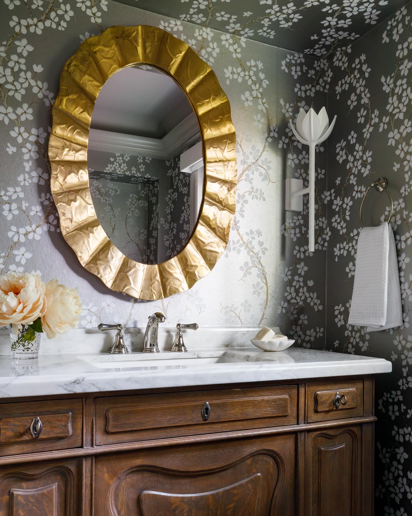 Lotus Wall Sconce