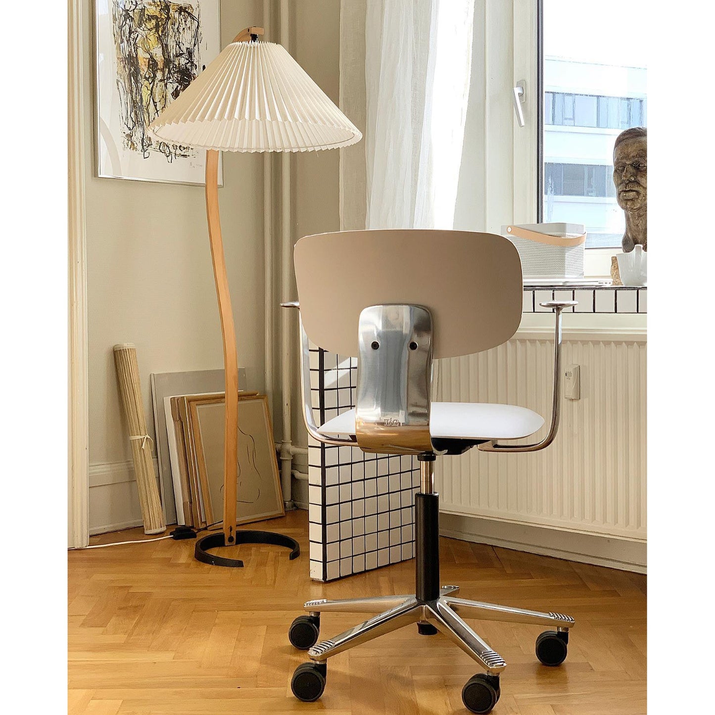 Shepherd Floor Lamp