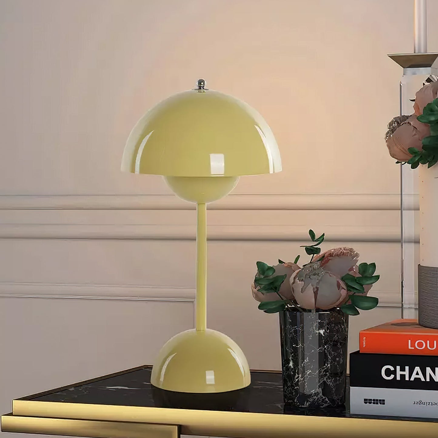 Duomo Portable Table Lamp