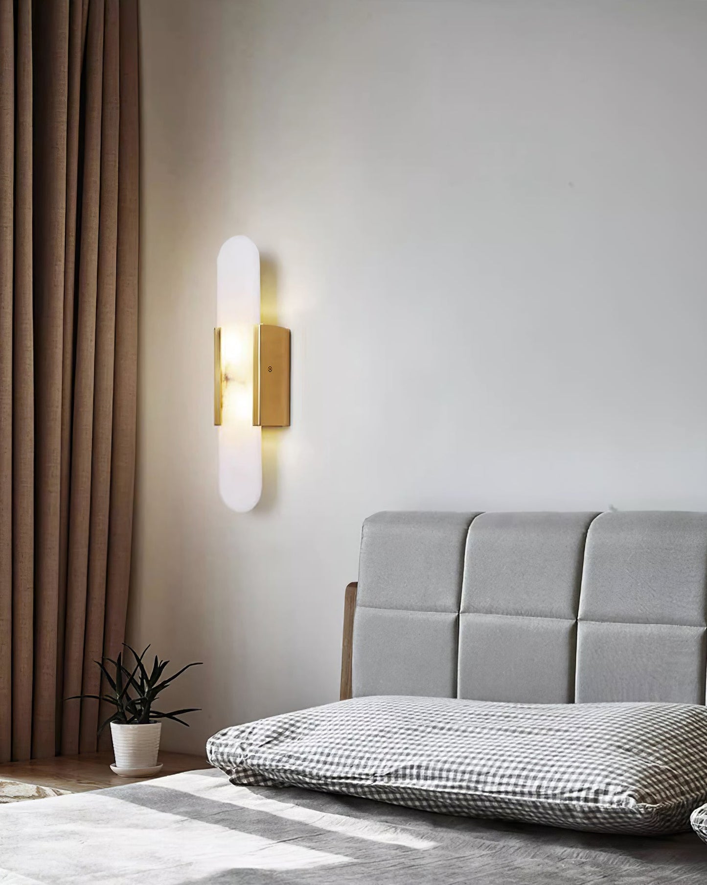 Stele Alabaster Sconce
