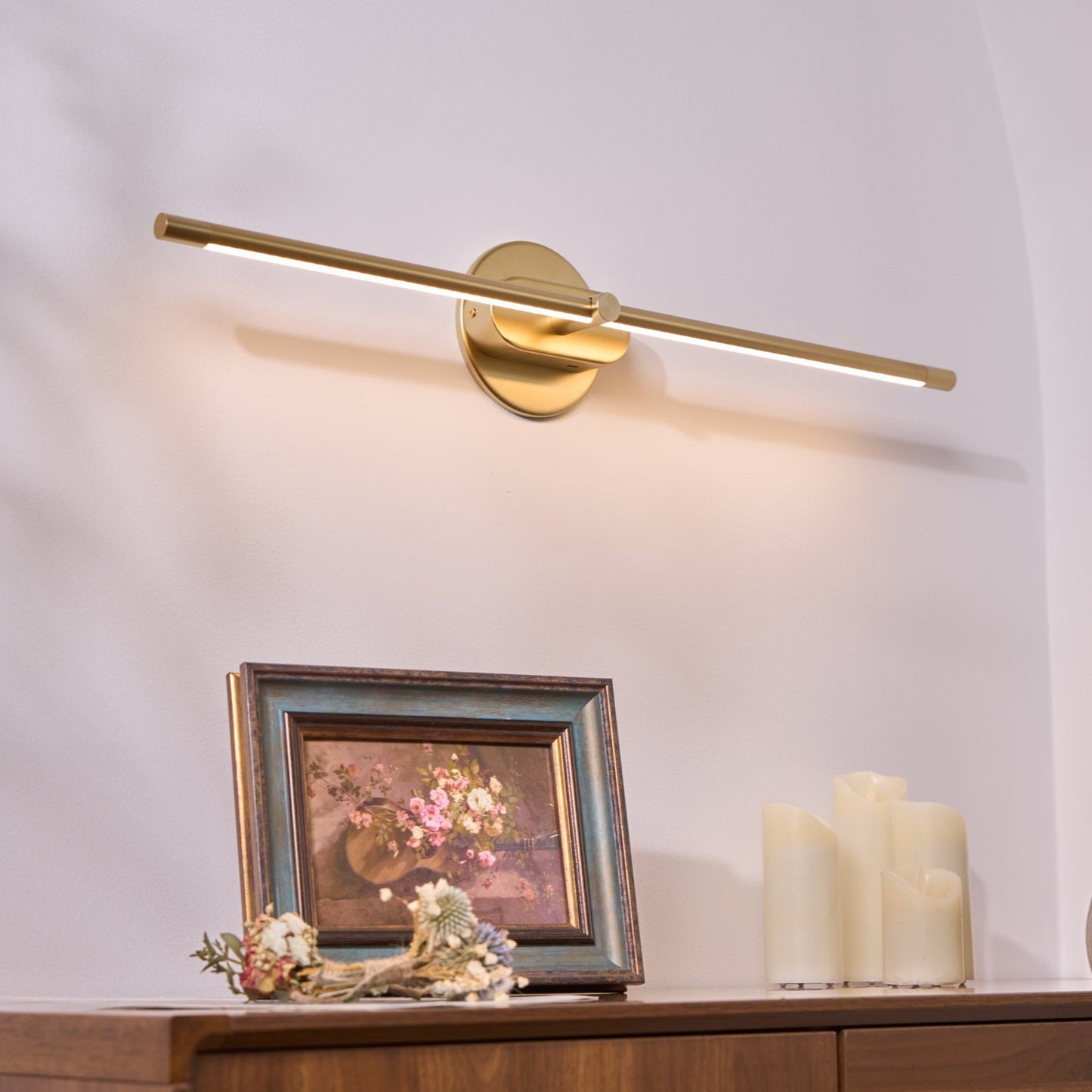 Baton Rechargeable Wall Light