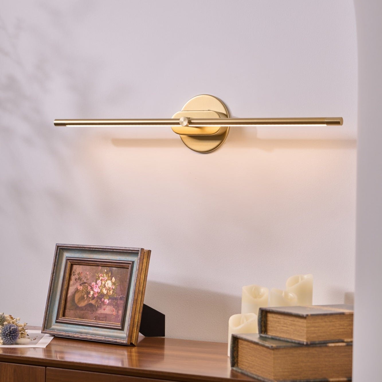 Baton Rechargeable Wall Light