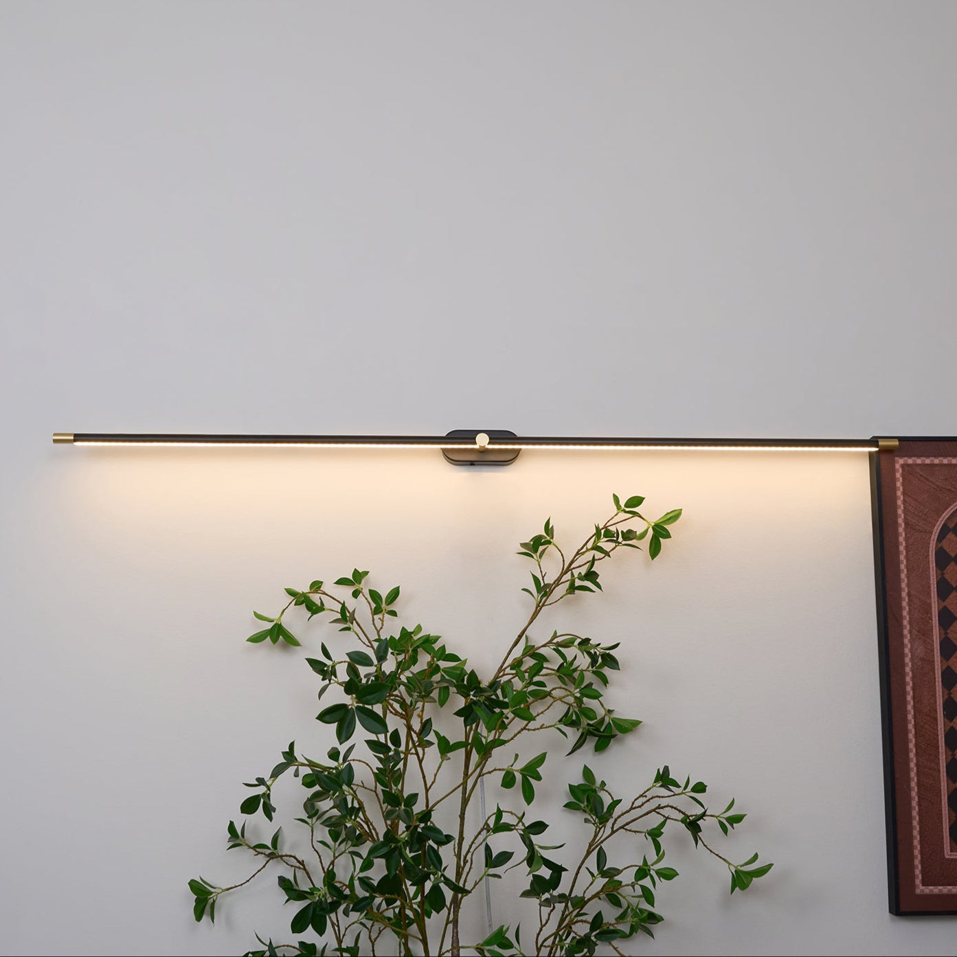 Baton Rechargeable Wall Light