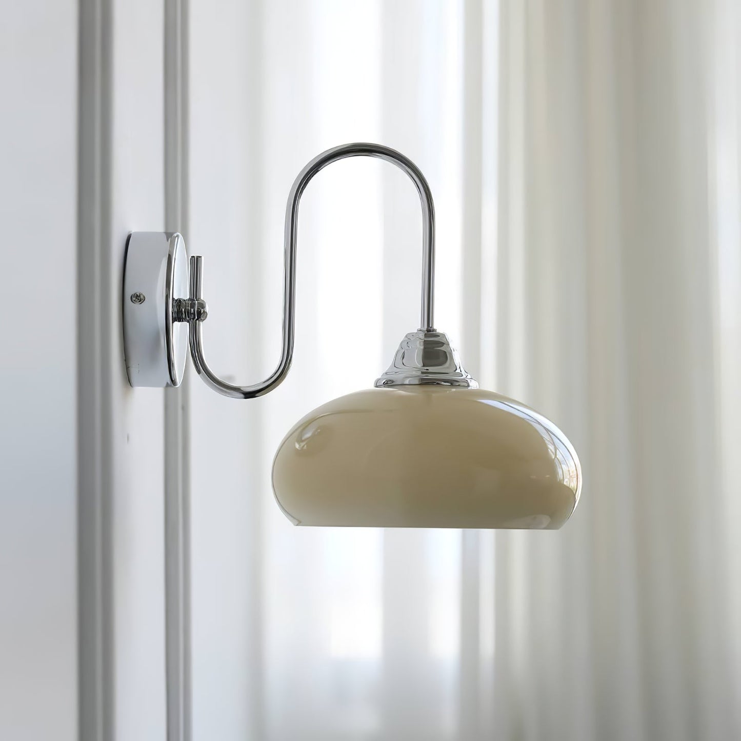 Aurore Messing Wandlampe