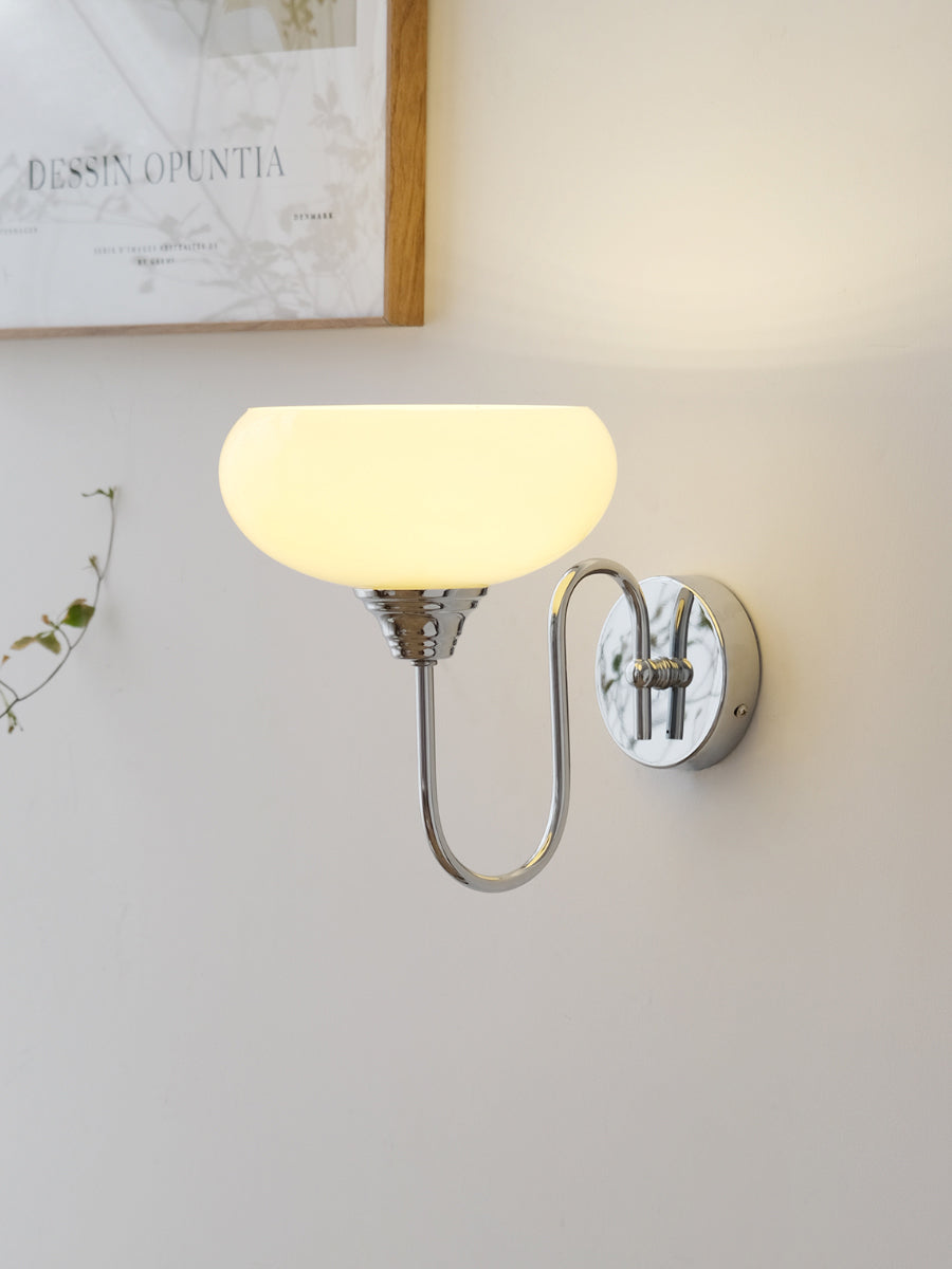 Aurore Messing Wandlampe