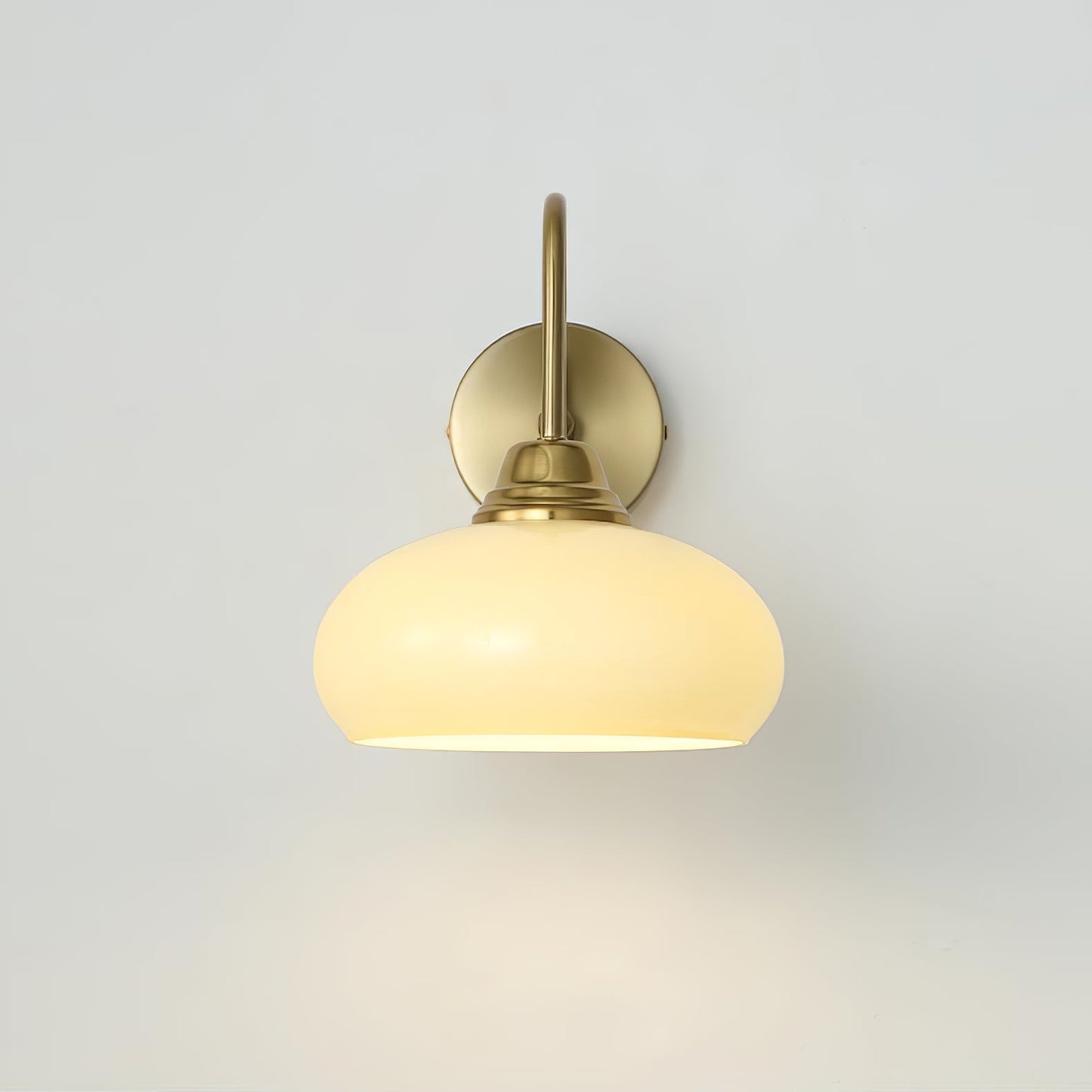 Aurore Messing Wandlampe