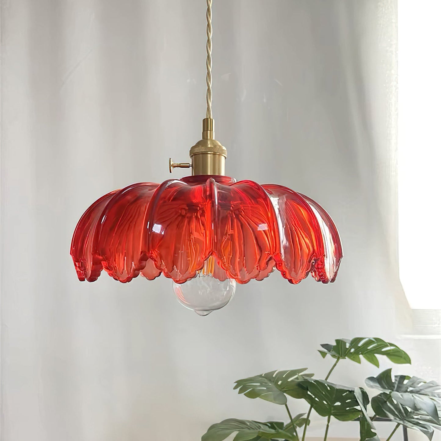 Corolla Pendant Light