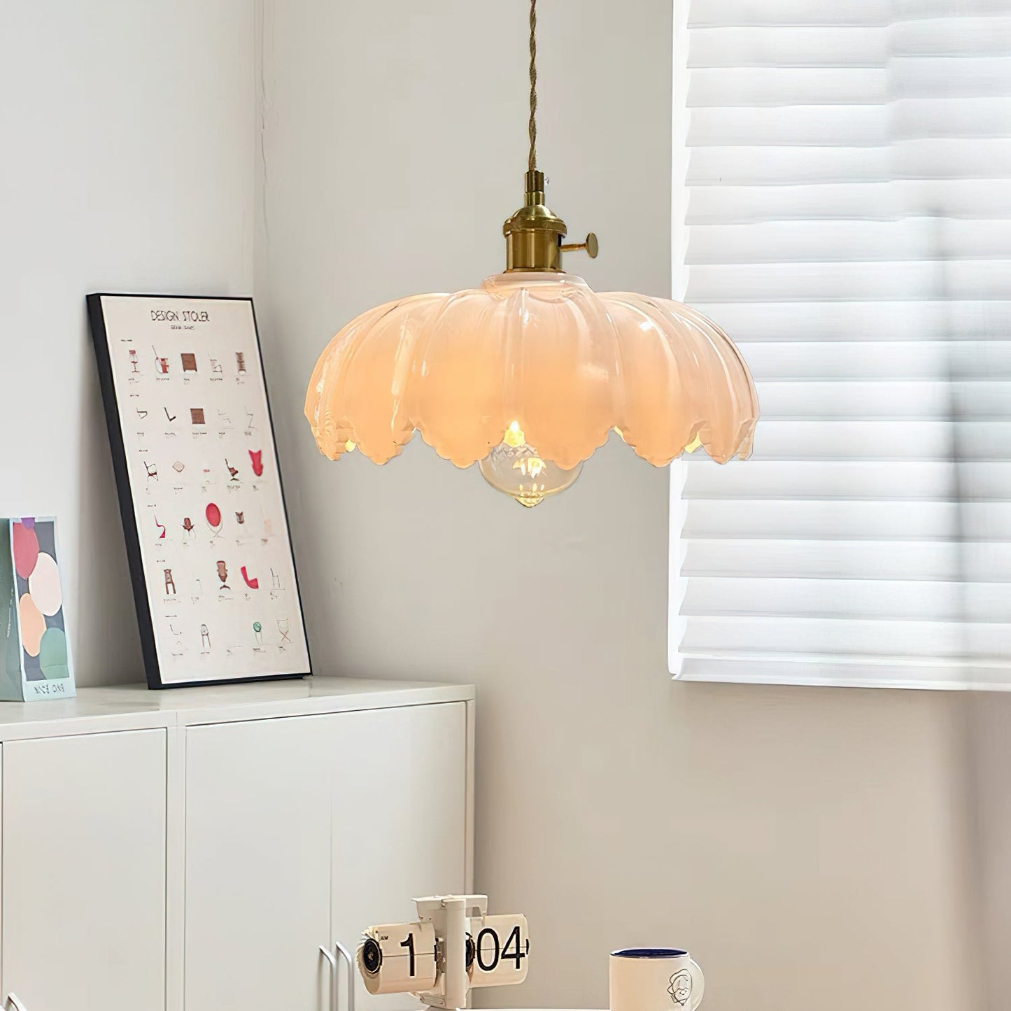 Corolla Pendant Light