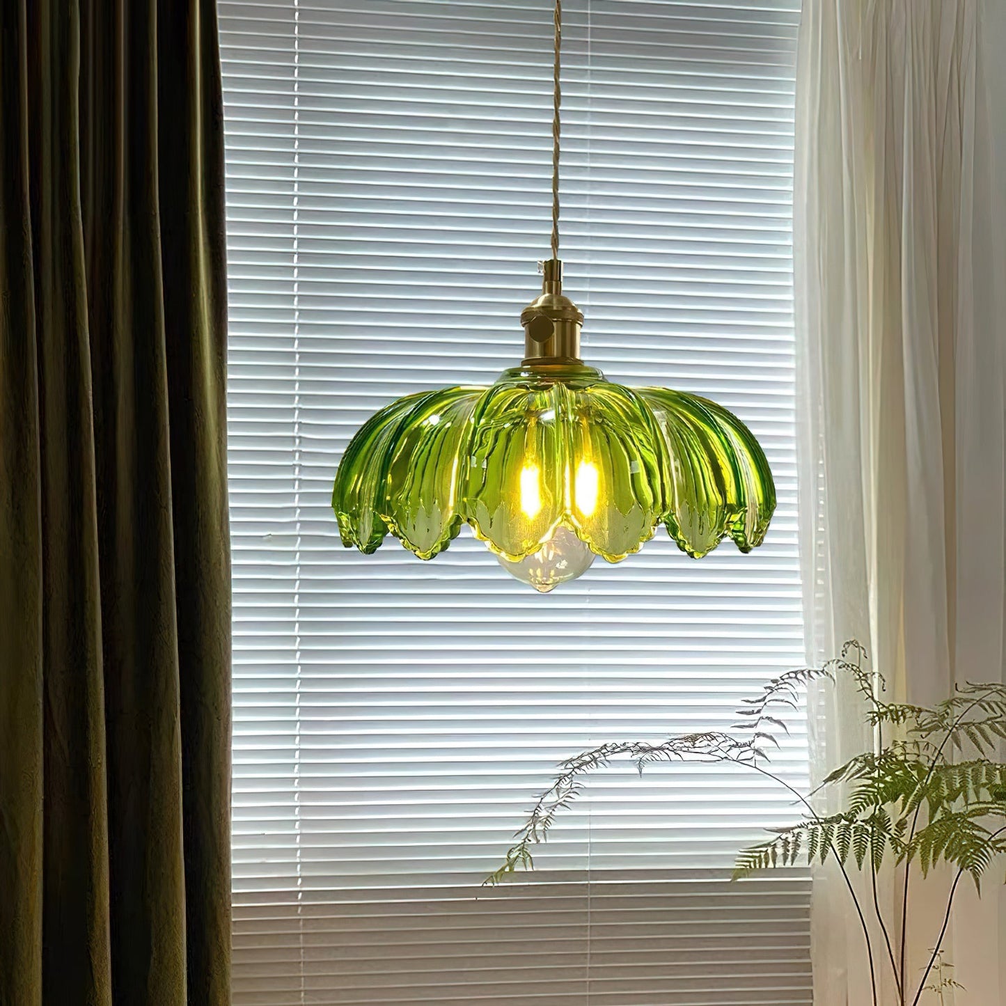 Corolla Pendant Light
