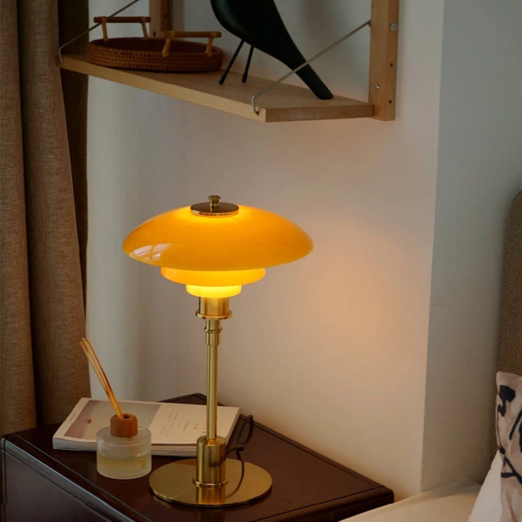 Apricity Tischlampe
