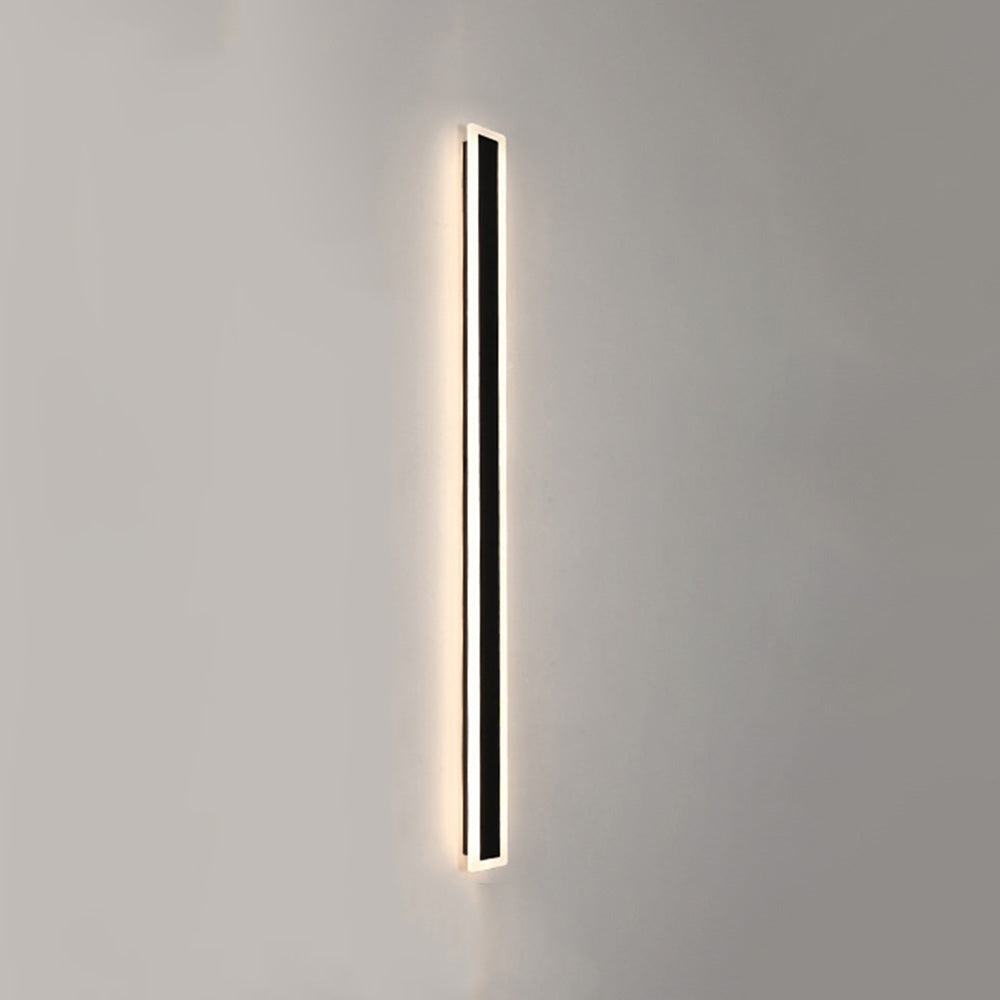 Threshold Outdoor LED Wall Light