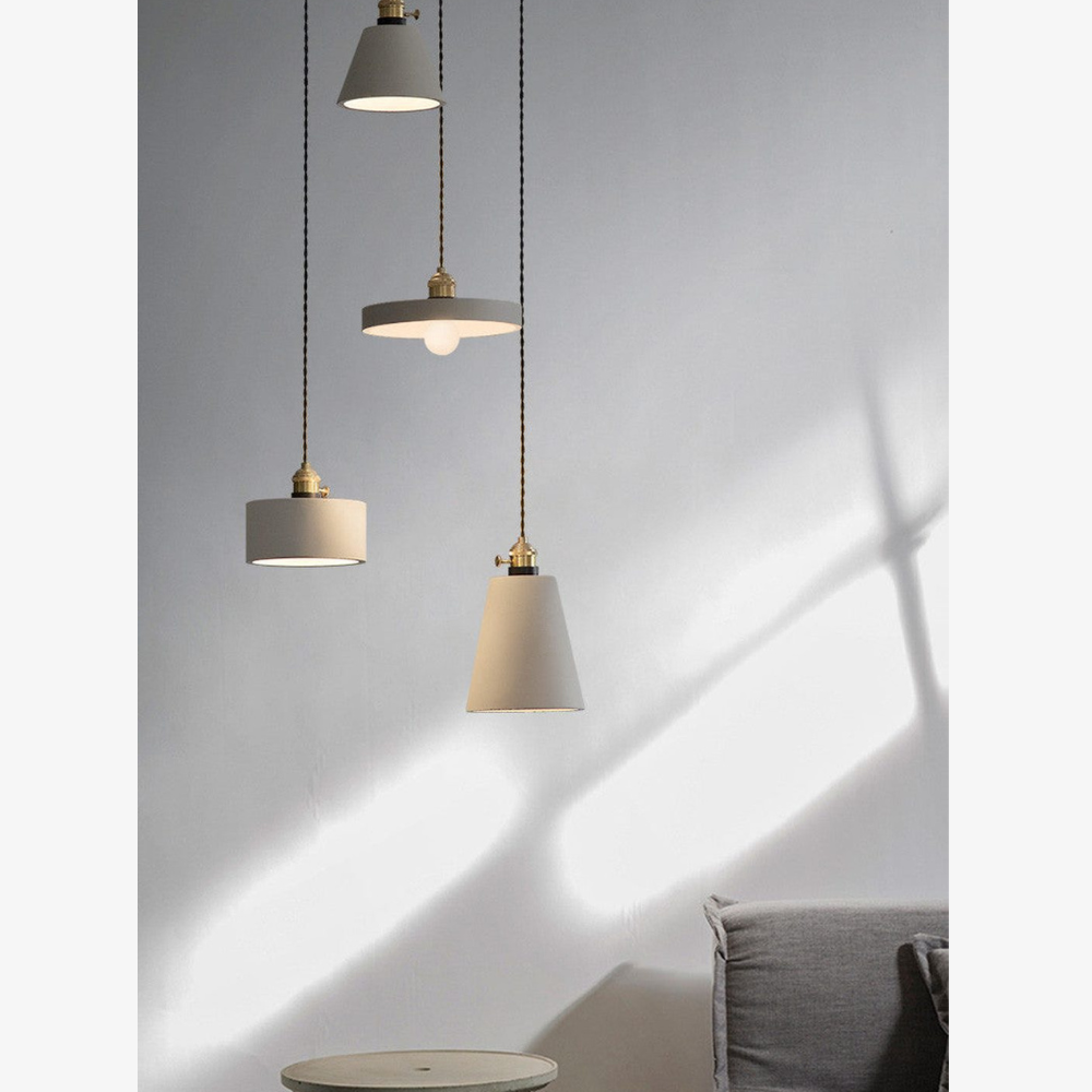 Moderne geometrische Beton-Pendelleuchte – Industrielle Silhouette aus Zement, Hängeleuchte