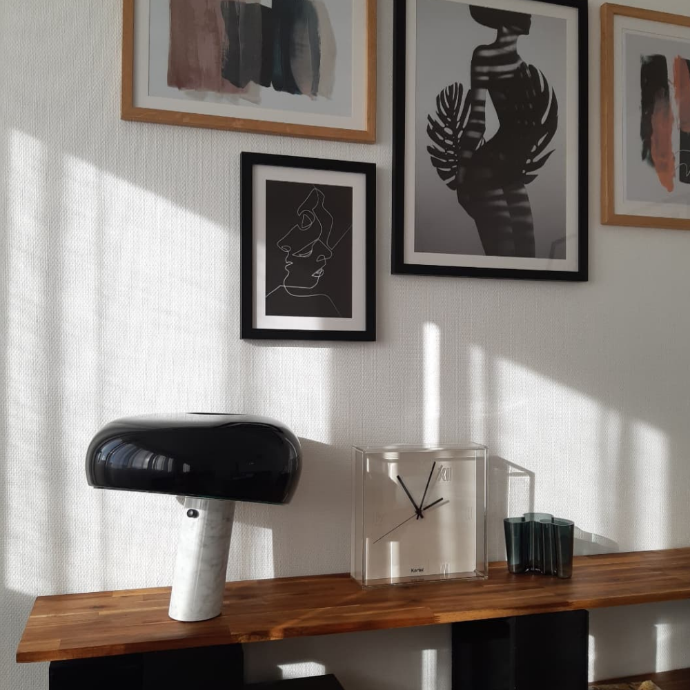 Architektonische Marmor-Basis-Akzentlampe – Minimalistische glänzende Steinsäulenleuchte