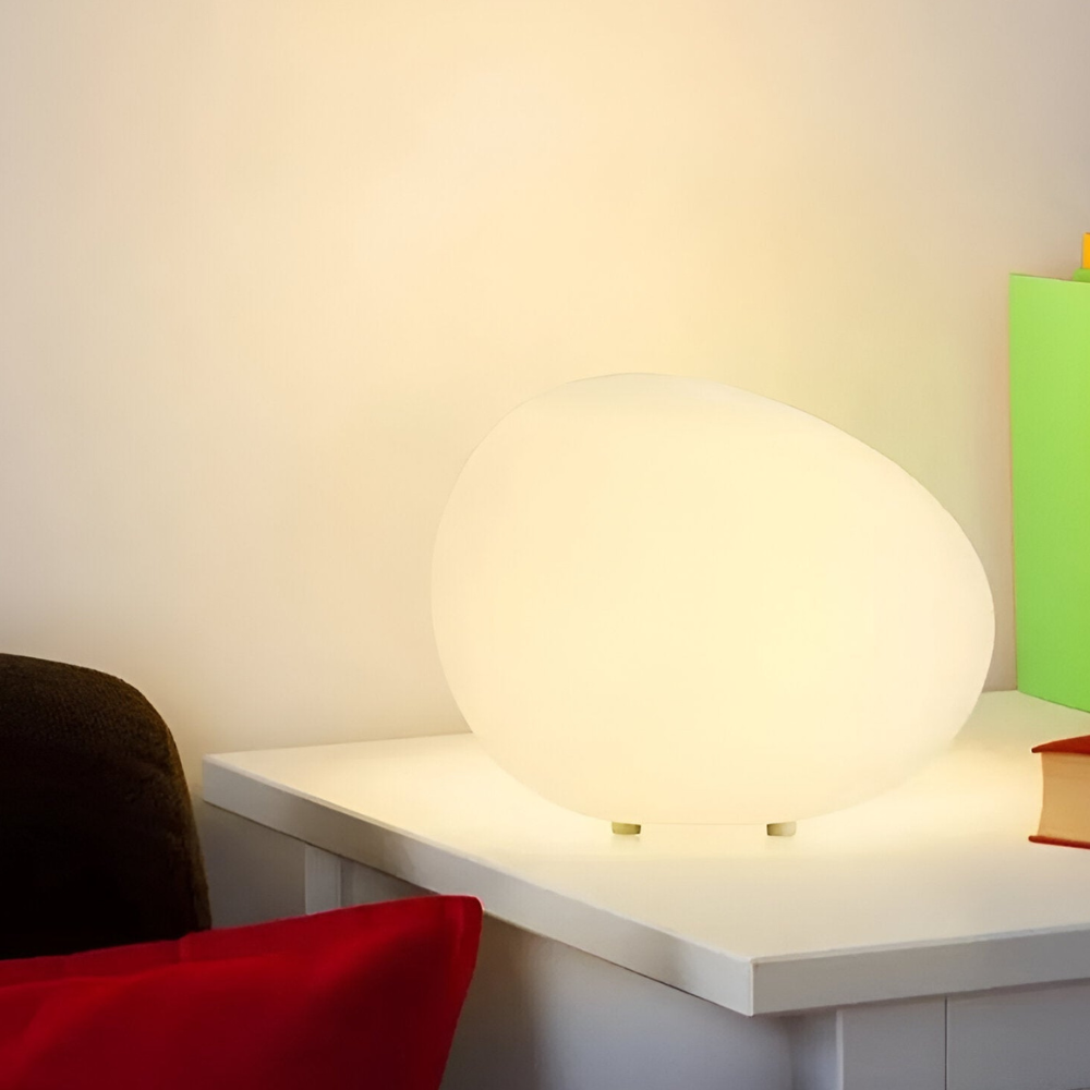 Japandi Pebble Steh- und Tischlampe – Asymmetrischer Organischer Glow-Stein