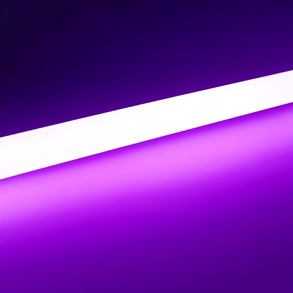 LED-Bodenleuchten mit zylindrischem Stabprofil und Type-C-Akkuaufladung