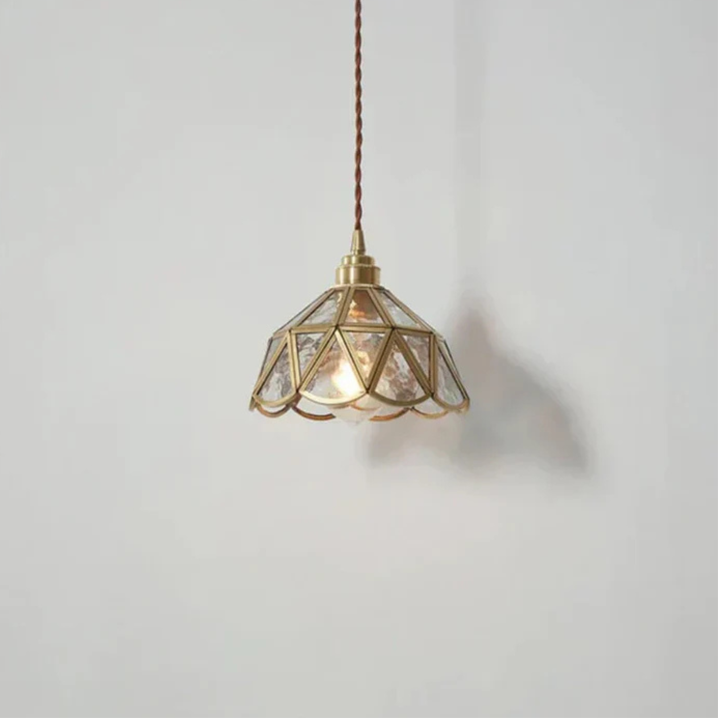 Lustres suspendus en verre à pétales de style ancien Tiffany