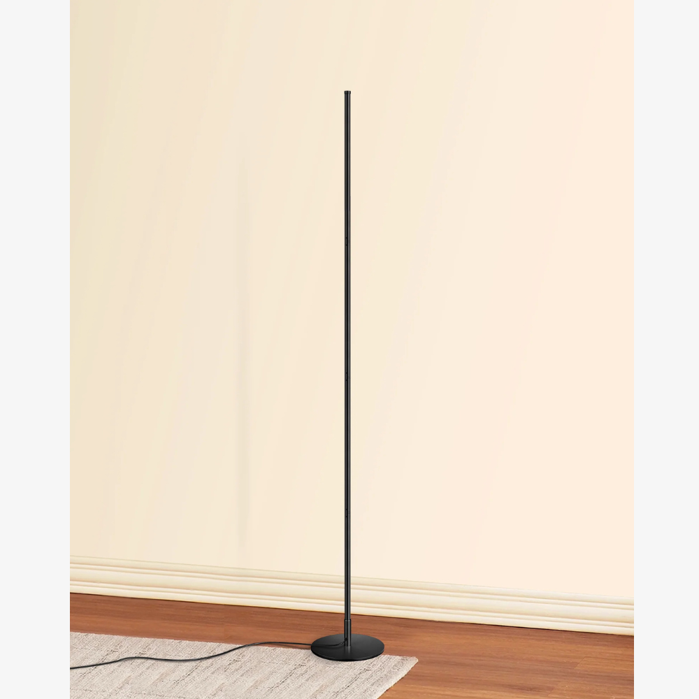 Dimmbare Stehlampe mit Fernbedienung und höhenverstellbarem LED-Stiel