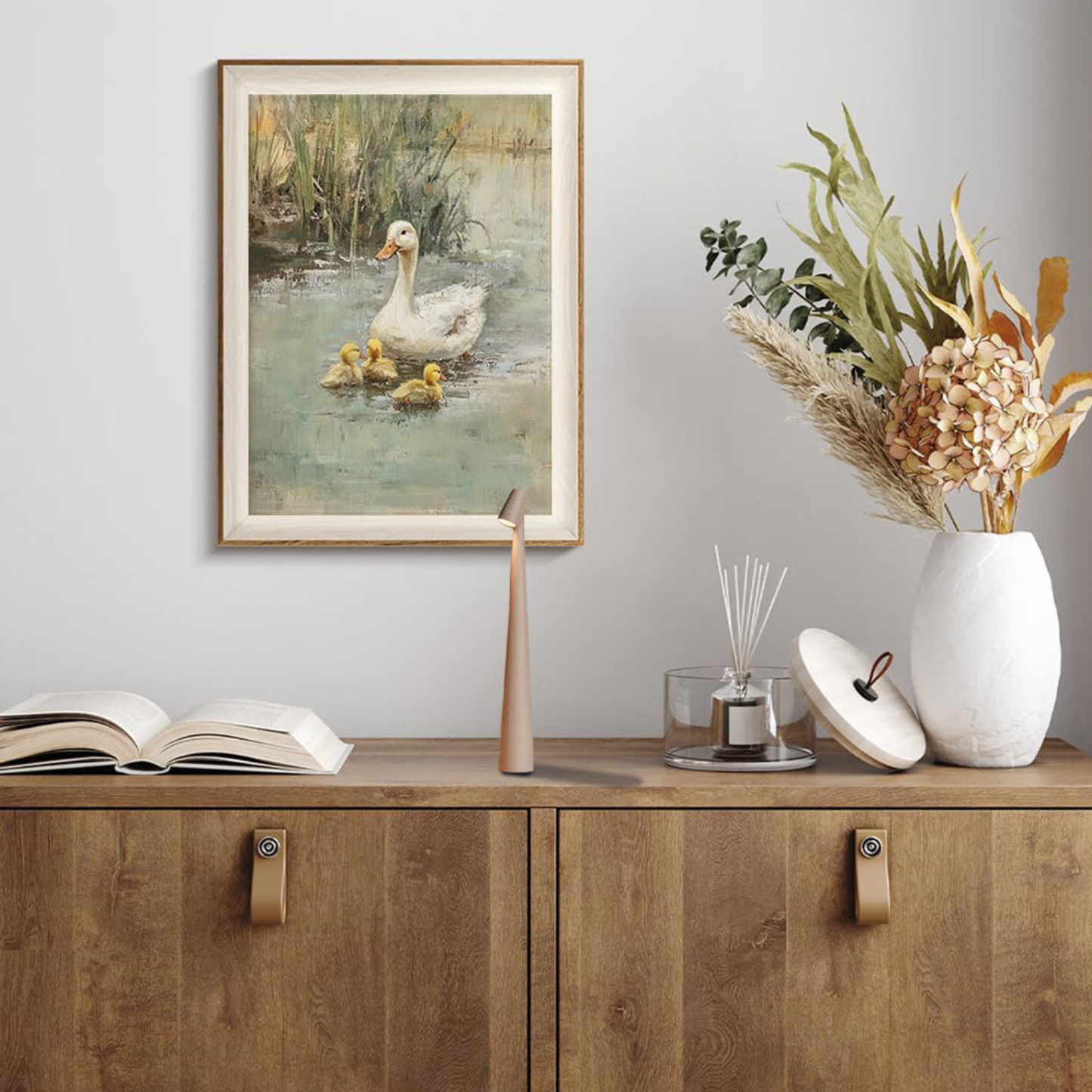 Lampe de table cône nordique minimaliste moderne - Veilleuse de bureau LED effilée