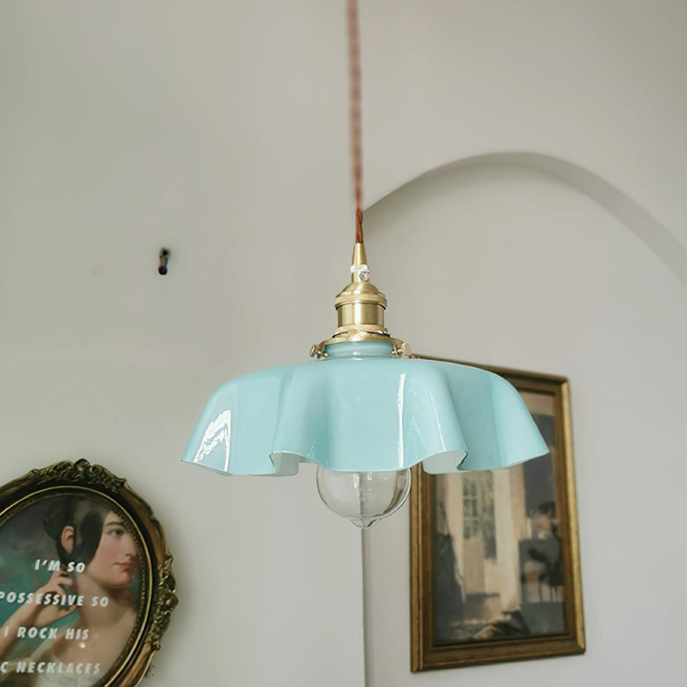 Scalloped Glass Pendant Light with Ruffled Shade - Vintage Floral Style