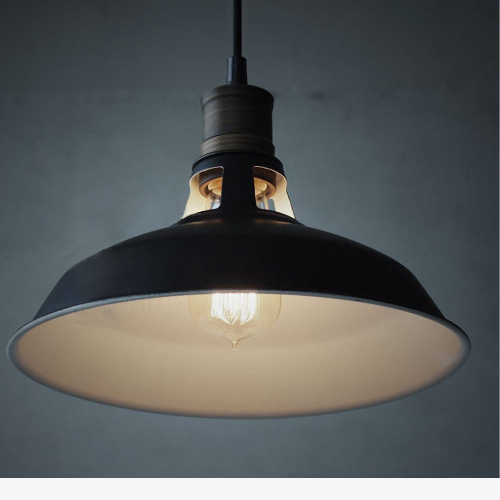 Moderne Lagerraum Pendelleuchte mit Belüftung – Industrielle Fabrik-Silhouetten Pendelleuchten
