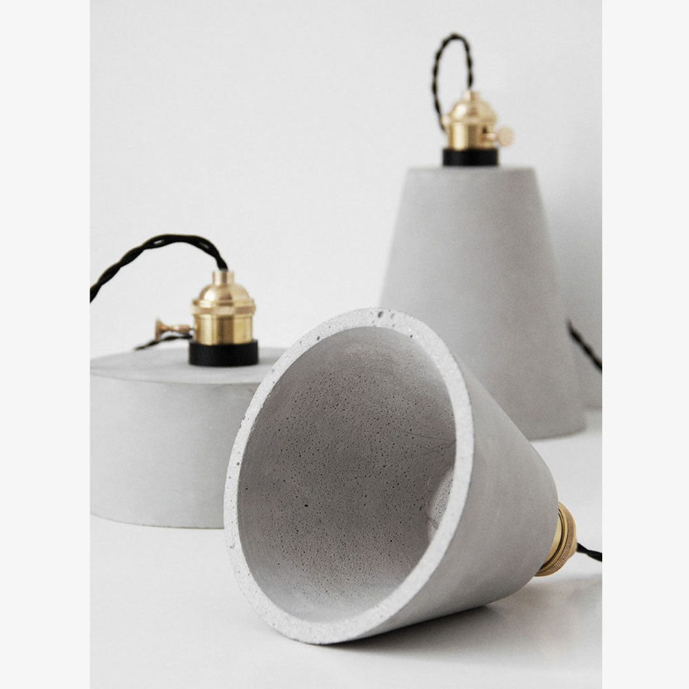 Moderne geometrische Beton-Pendelleuchte – Industrielle Silhouette aus Zement, Hängeleuchte