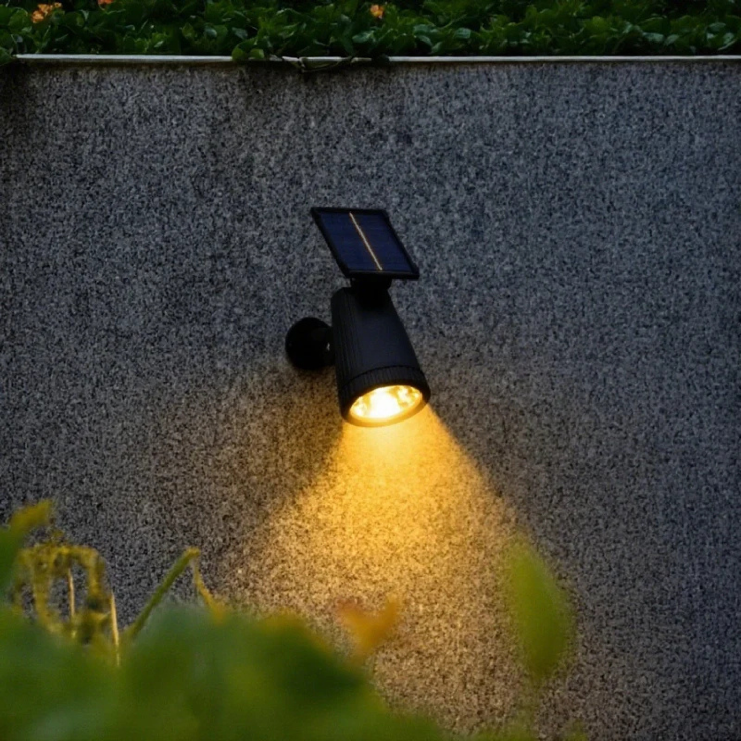 Modern Garden Spotlight - Solar Powered