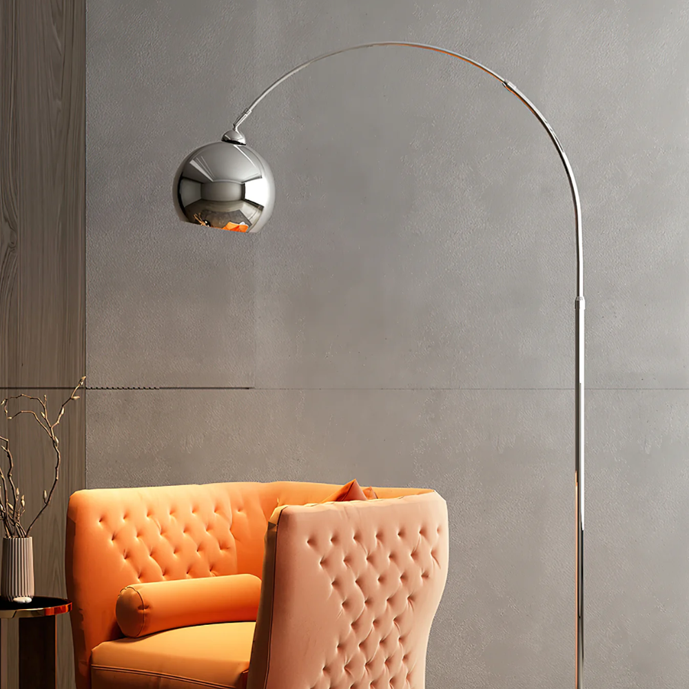 Bogen-Stehlampe mit kugelförmigem Metallschirm und Edelstahlgestell