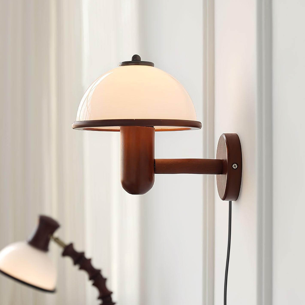 Pilz-Wandleuchte mit Eichenholzsockel – Mid-Century Skandinavisch