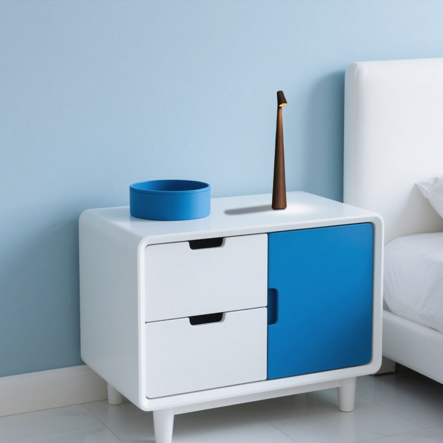 Lampe de table cône nordique minimaliste moderne - Veilleuse de bureau LED effilée