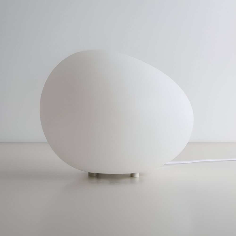 Japandi Pebble Steh- und Tischlampe – Asymmetrischer Organischer Glow-Stein