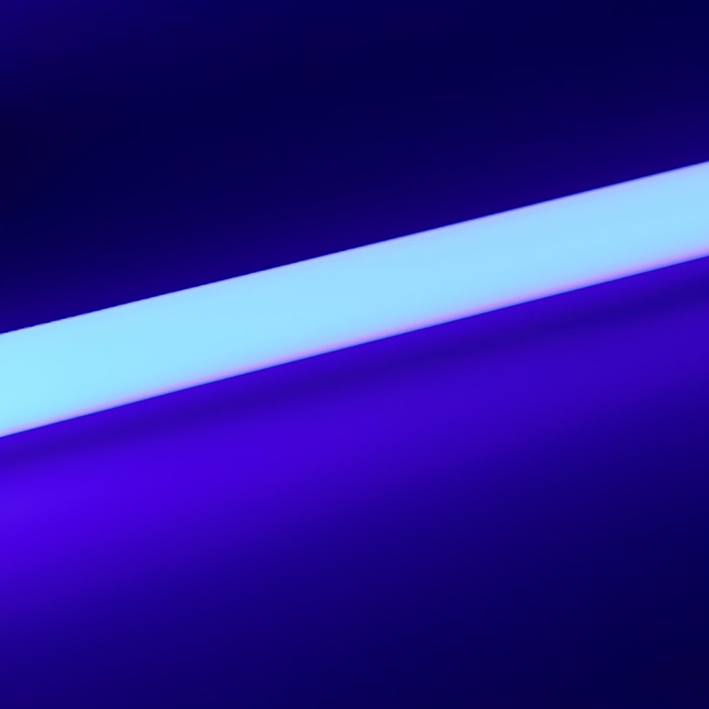 LED-Bodenleuchten mit zylindrischem Stabprofil und Type-C-Akkuaufladung
