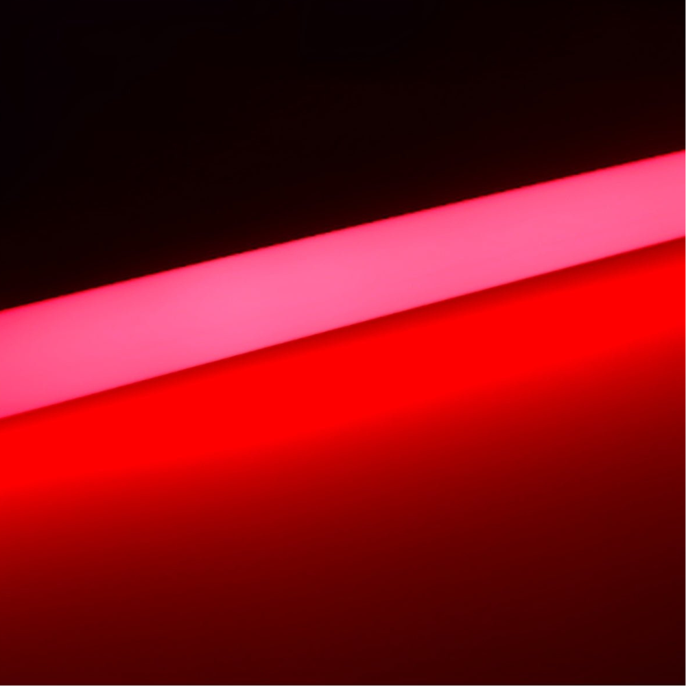 LED-Bodenleuchten mit zylindrischem Stabprofil und Type-C-Akkuaufladung