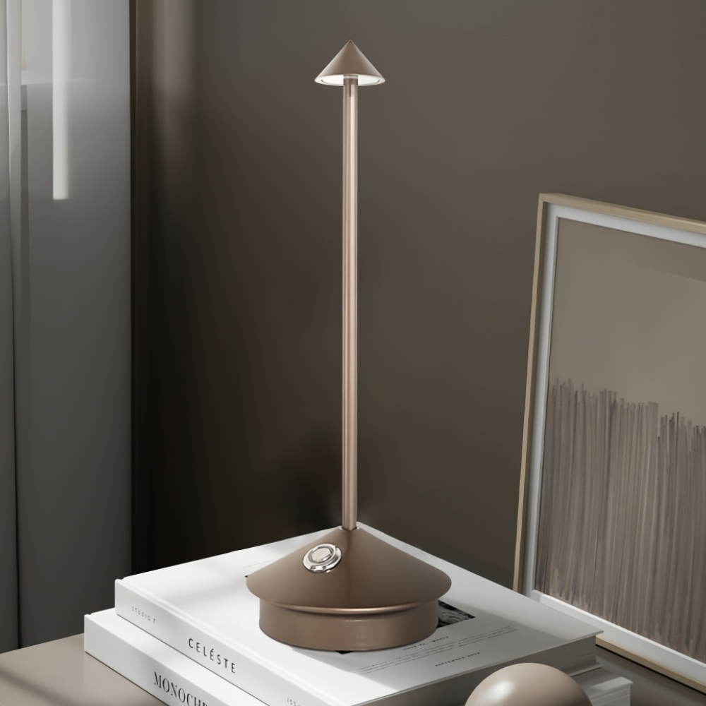 Lampe de table rechargeable sans fil avec abat-jour conique - Moderne et minimaliste