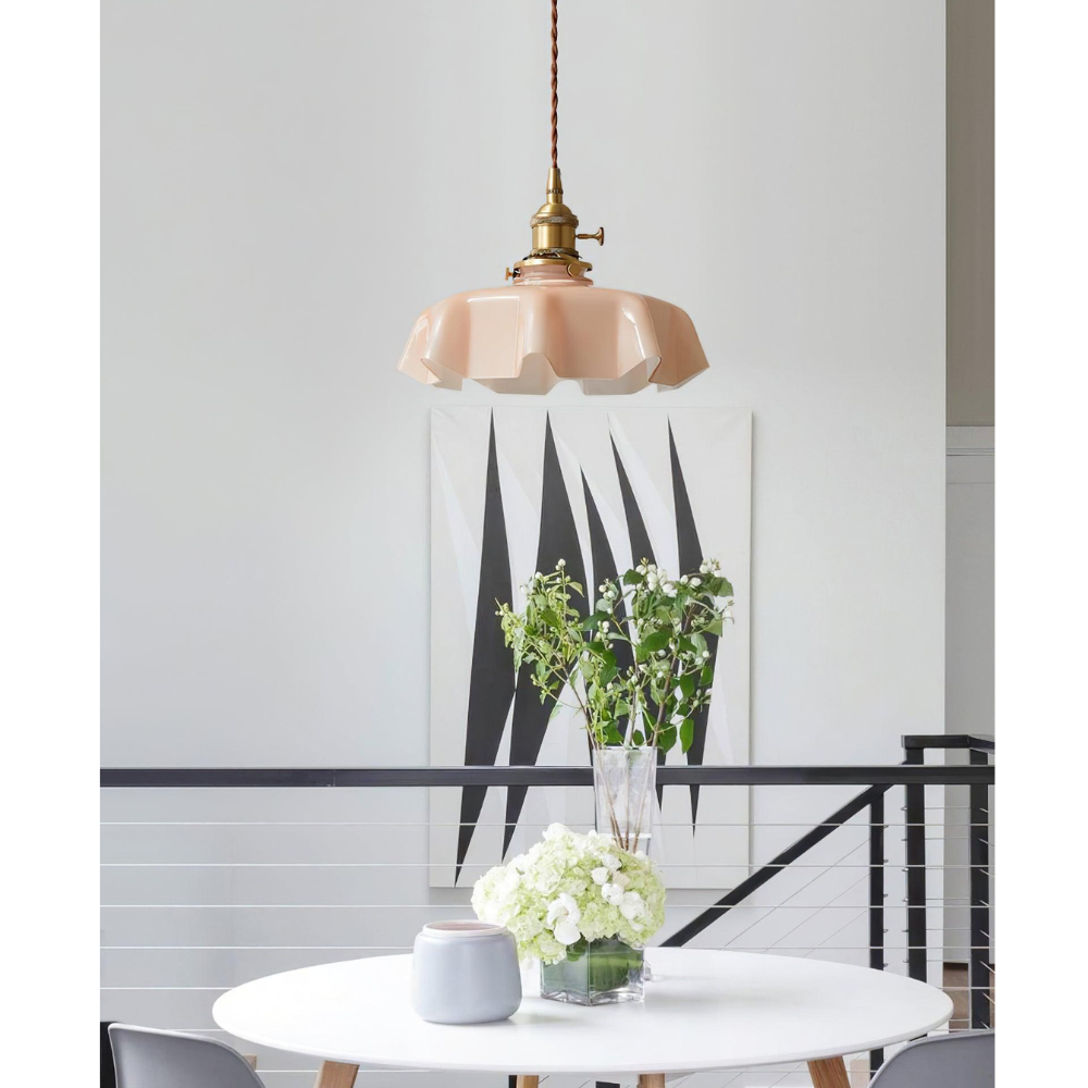 Scalloped Glass Pendant Light with Ruffled Shade - Vintage Floral Style