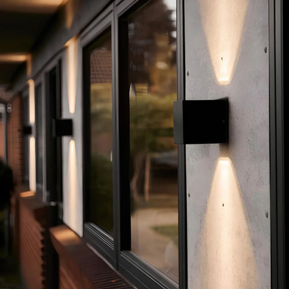 Adjustable Beam Cube Wall Light