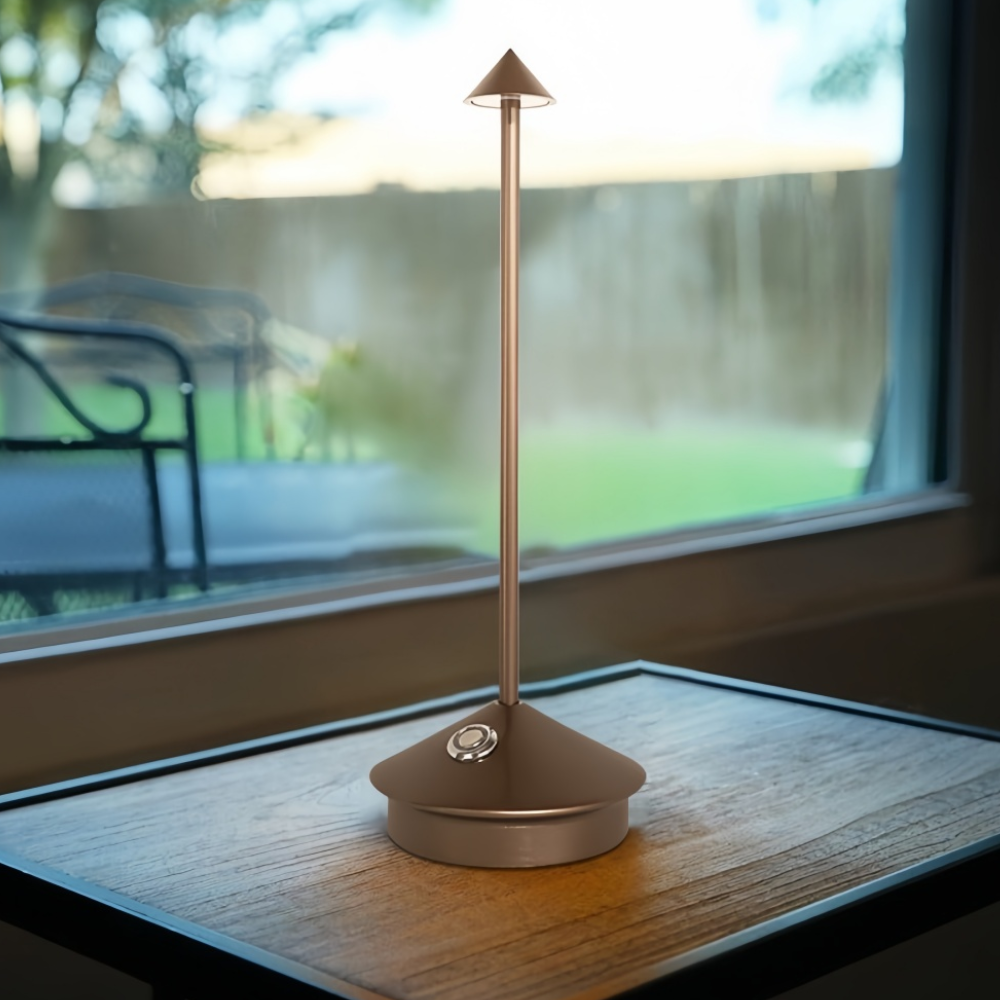 Lampe de table rechargeable sans fil avec abat-jour conique - Moderne et minimaliste
