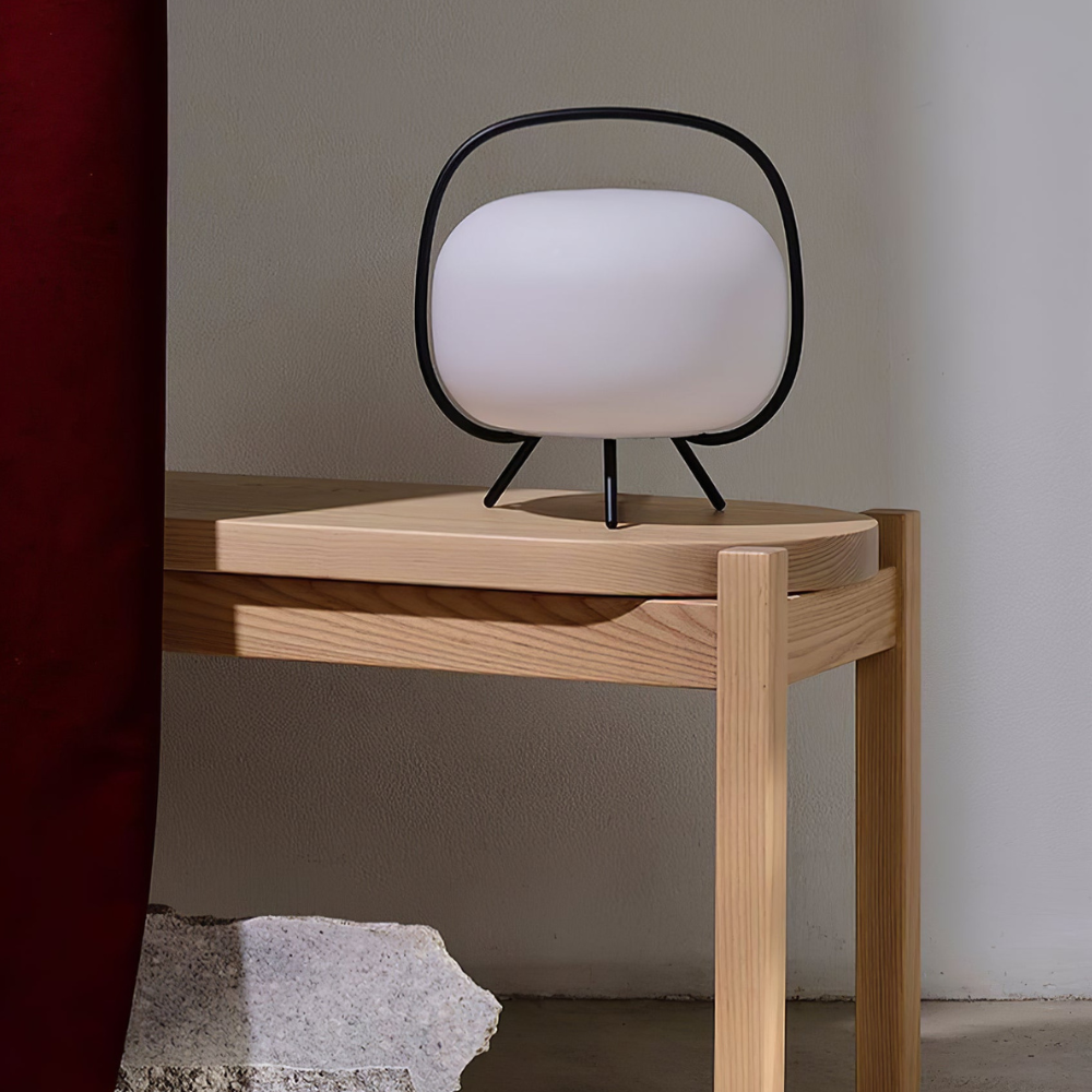 Moderne japanische Tischlaterne – Minimalistische mattierte Glas-Stimmungsleuchte