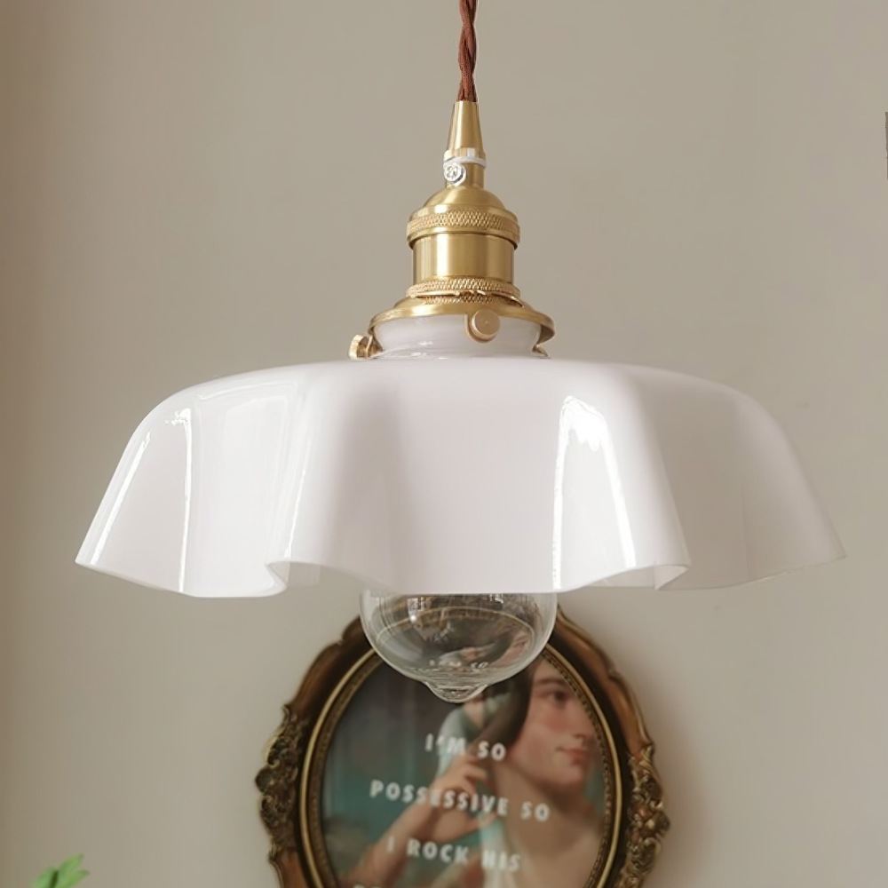 Scalloped Glass Pendant Light with Ruffled Shade - Vintage Floral Style
