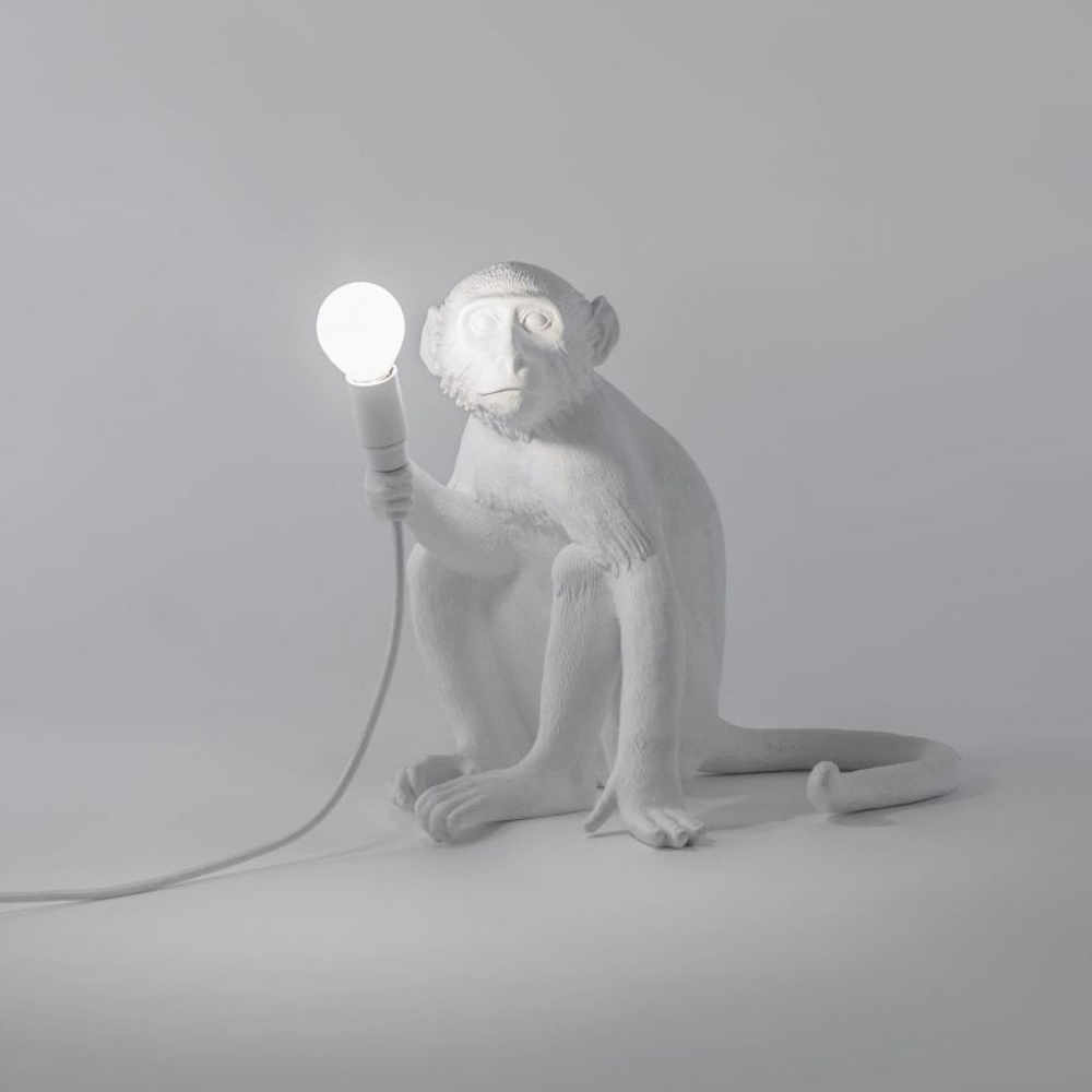 Verspielte Affen-Tischlampe – Skulpturale Tierkunst Schreibtischleuchte