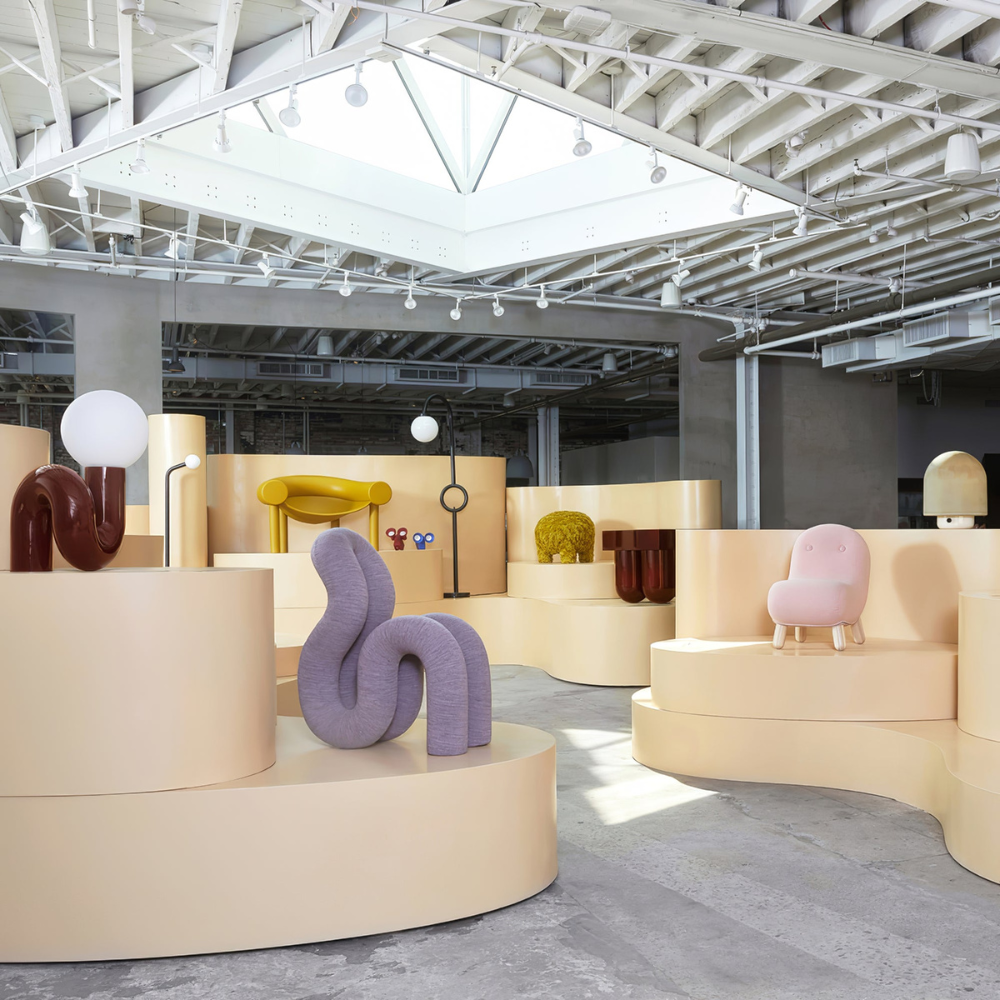 Curved Resin Accent Lamp with White Globe - Playful Contemporary Decor