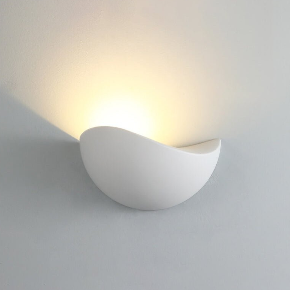 Minimalistische Innen- und Außen-Wandlampe in Halbmondform – Moderne halbkreisförmige Beleuchtung mit zwei Lichtquellen
