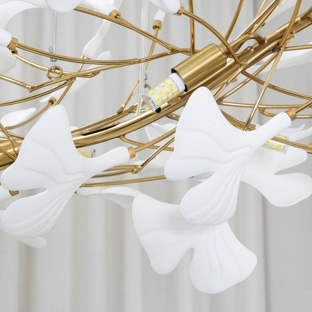 Sputnik-Kronleuchter mit Keramik-Ginkgoblättern – Moderner Art Deco