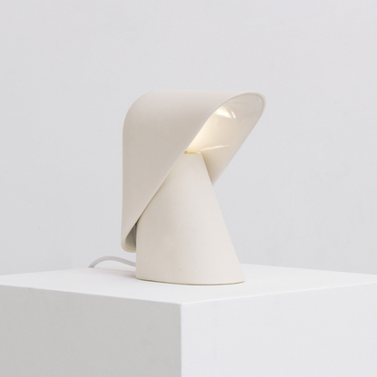 Metal Shield Table Lamp with Matte Resin Base - Nordic Desk Lighting