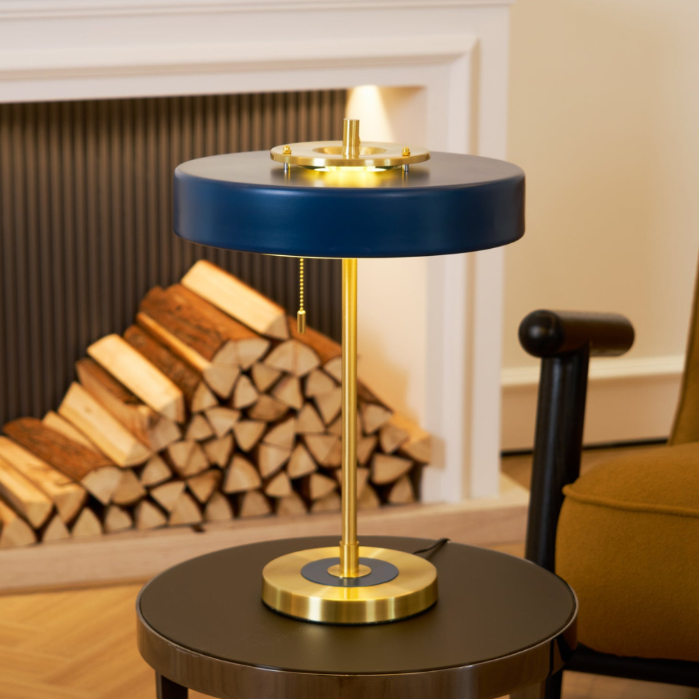 Tischlampe aus gesponnenem Metall mit Zugkette und Acryl-Diffusor – Industrial