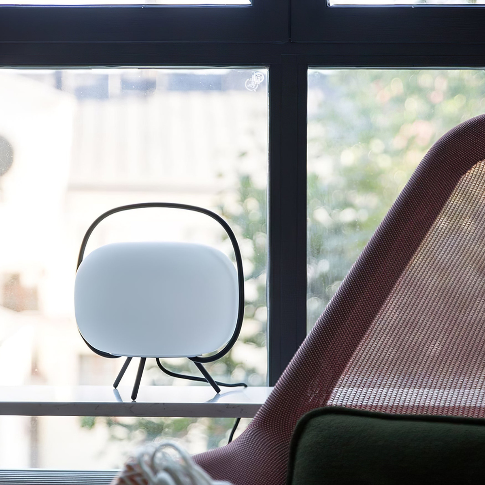Moderne japanische Tischlaterne – Minimalistische mattierte Glas-Stimmungsleuchte