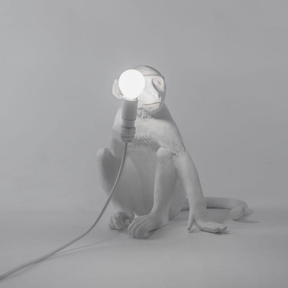 Verspielte Affen-Tischlampe – Skulpturale Tierkunst Schreibtischleuchte