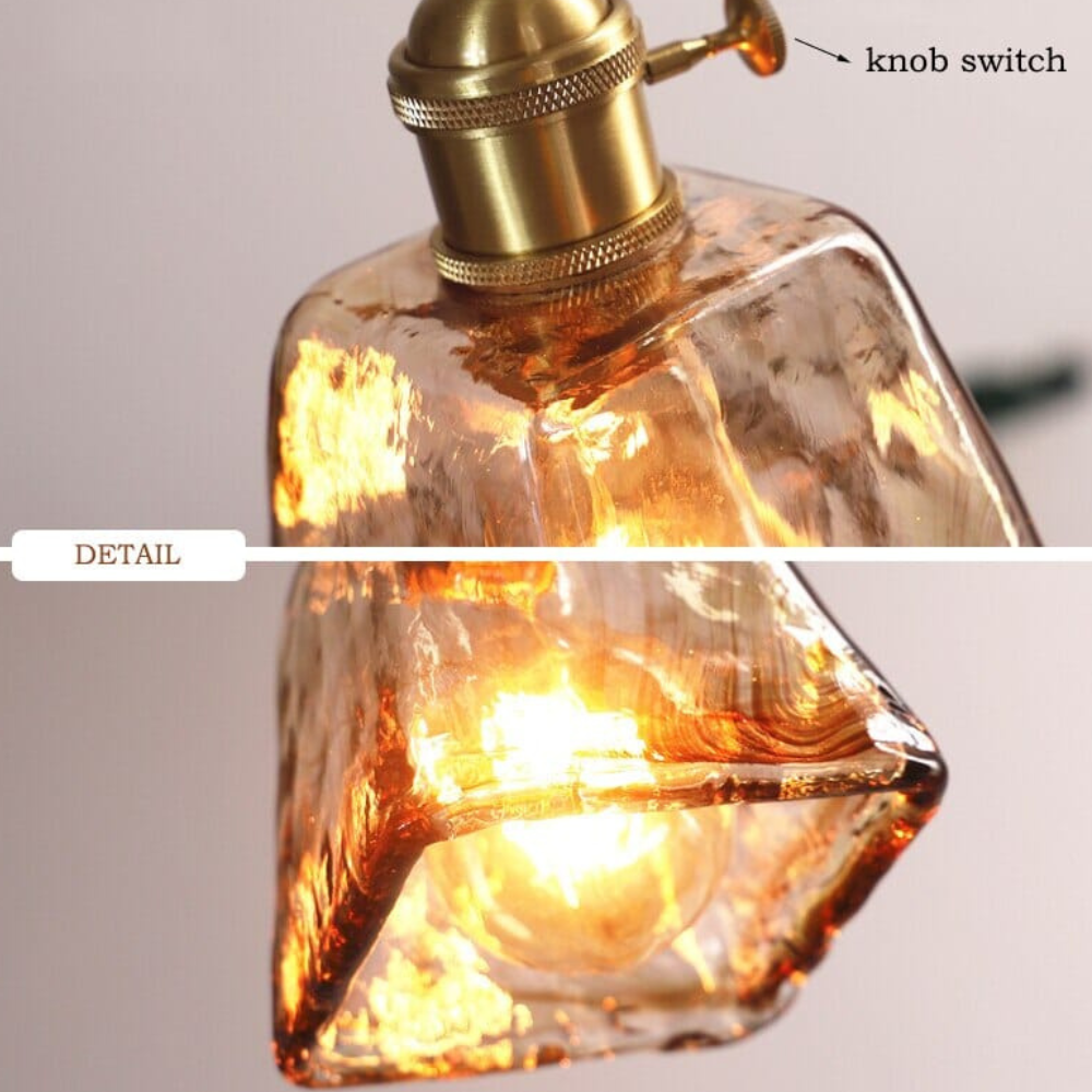 Pendelleuchte aus gehämmertem Glas mit welliger Struktur – Vintage-Messing-Stil